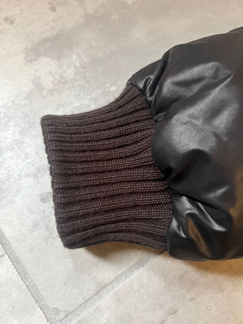 美品DUVETICA（デュベティカ）POLLUCE ブラックダウンジャケット50