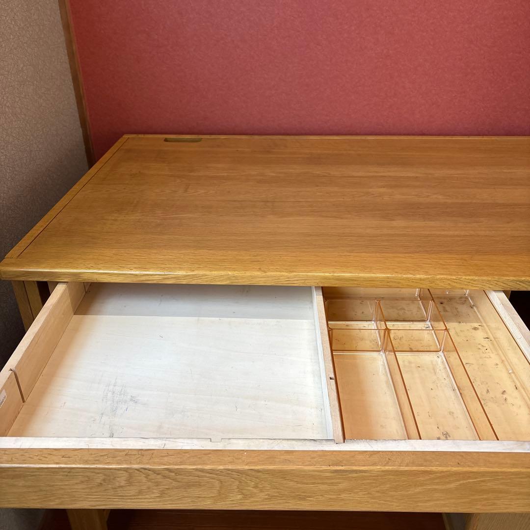 カリモクベネッセ共同開発学びデスク