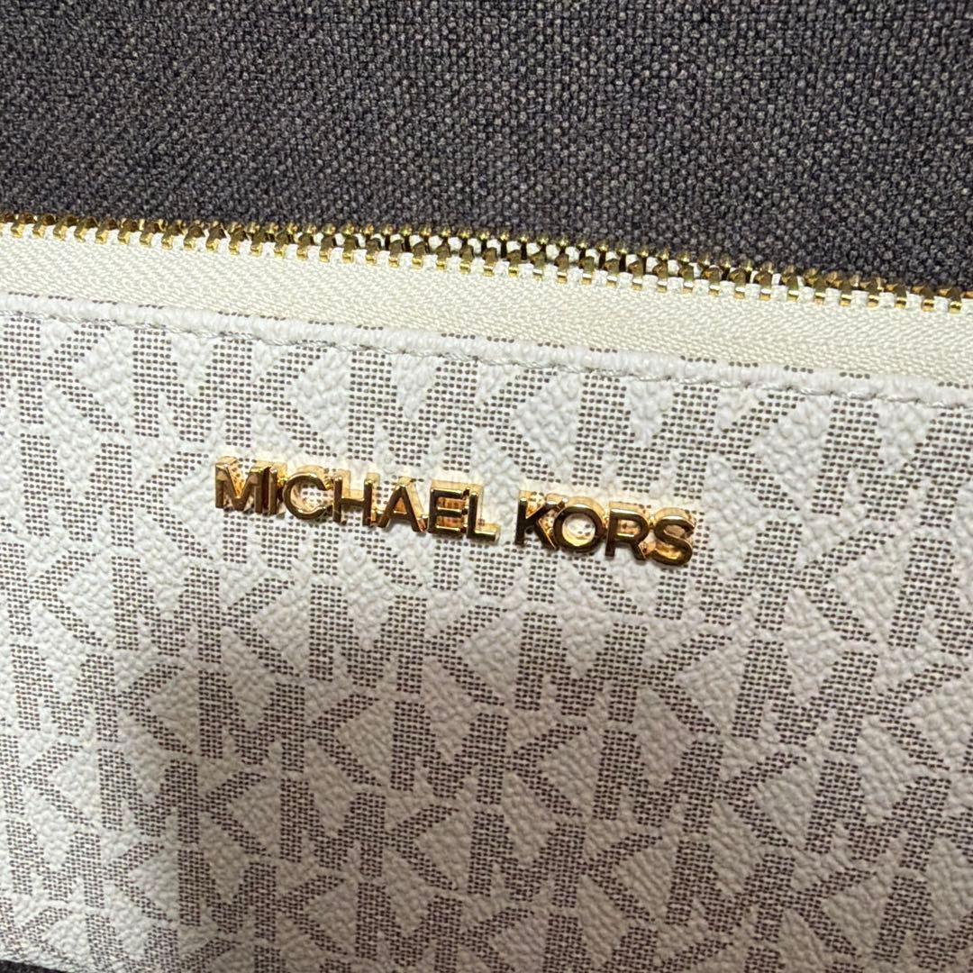 MICHAEL KORS ロゴ入り長財布新品未使用　元値55000