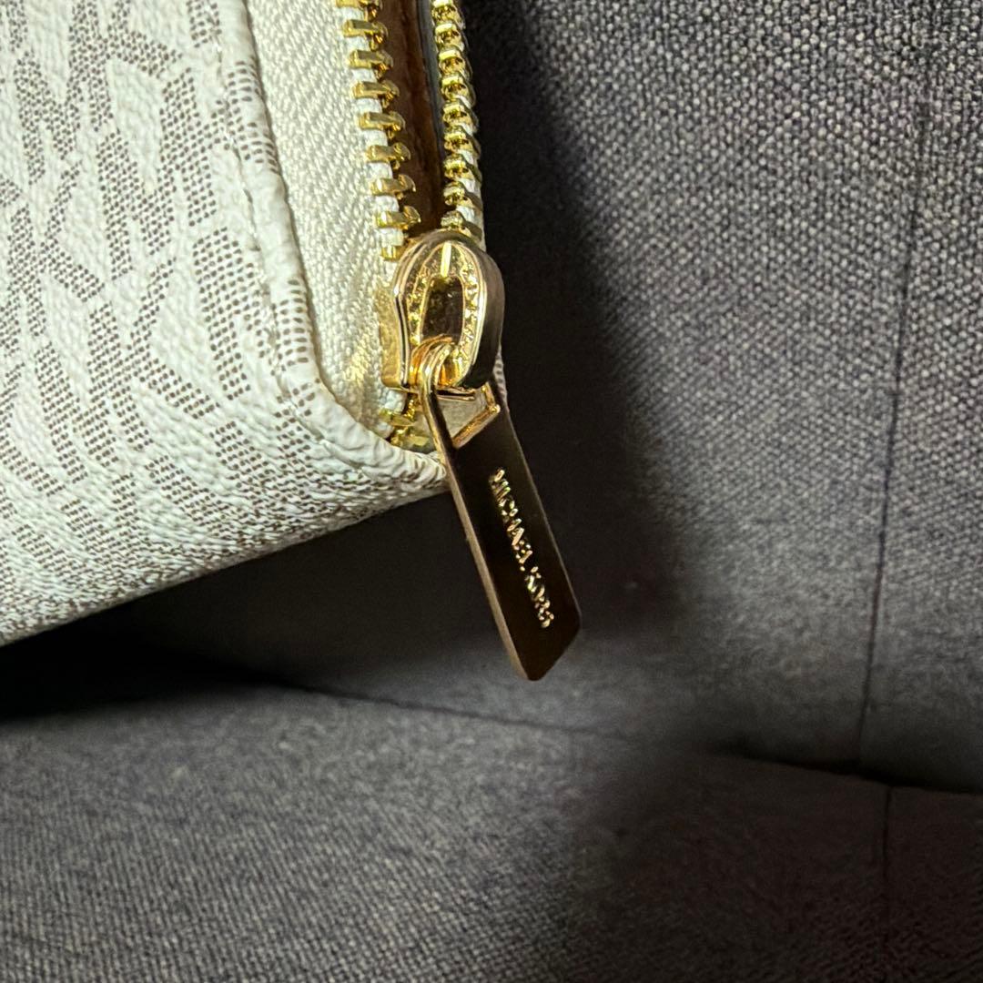 MICHAEL KORS ロゴ入り長財布新品未使用　元値55000