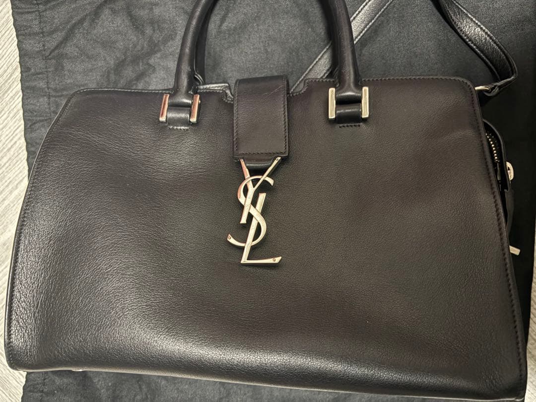 SAINT LAURENT サンローラン ベイビーカバス 黒 ブラック