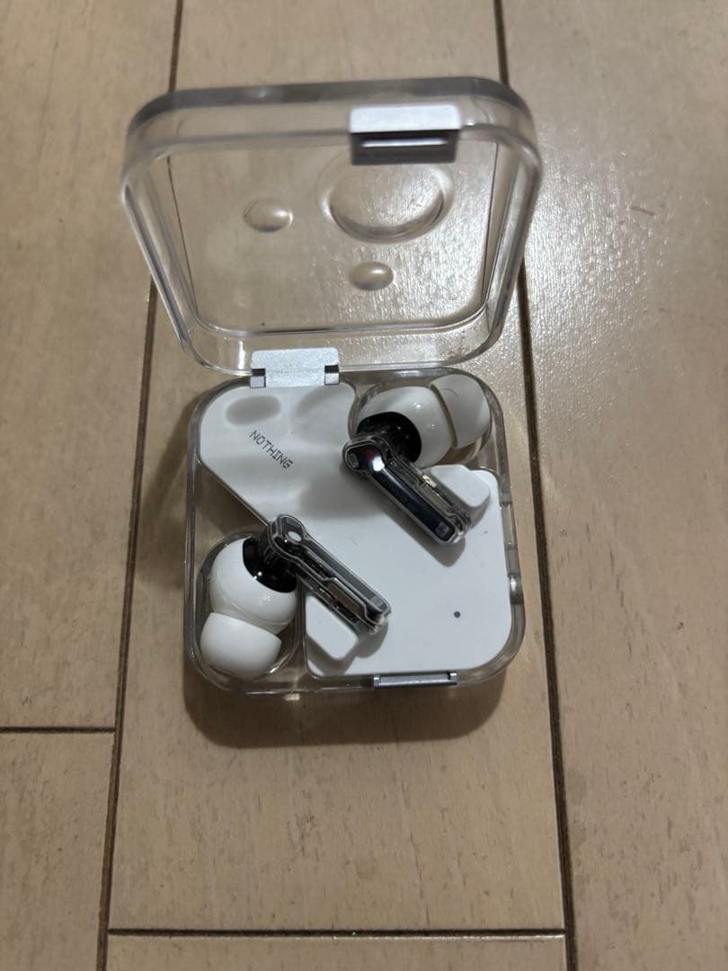イヤホン Nothing Ear
