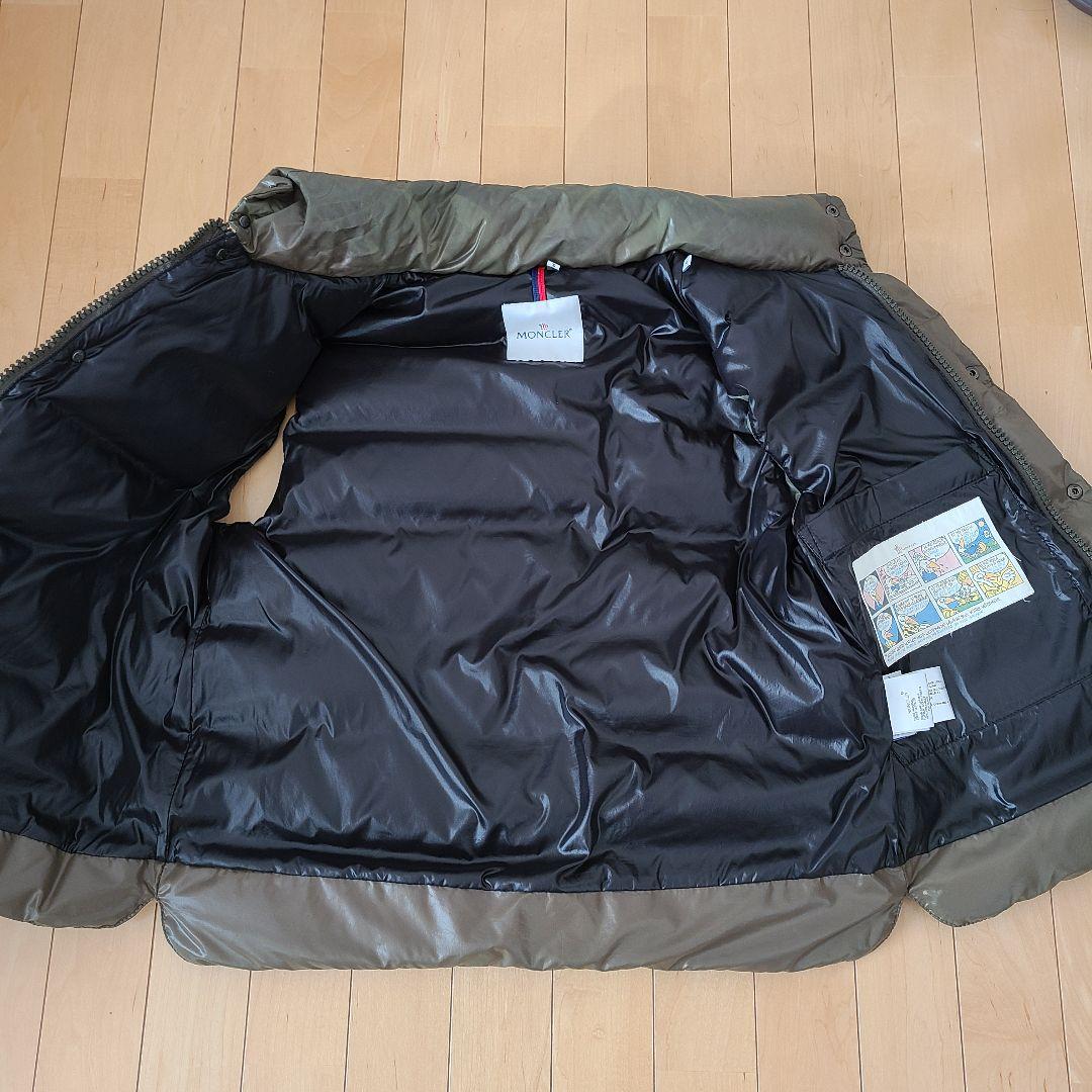 正規品　MONCLER オリーブ ダウンベスト　３