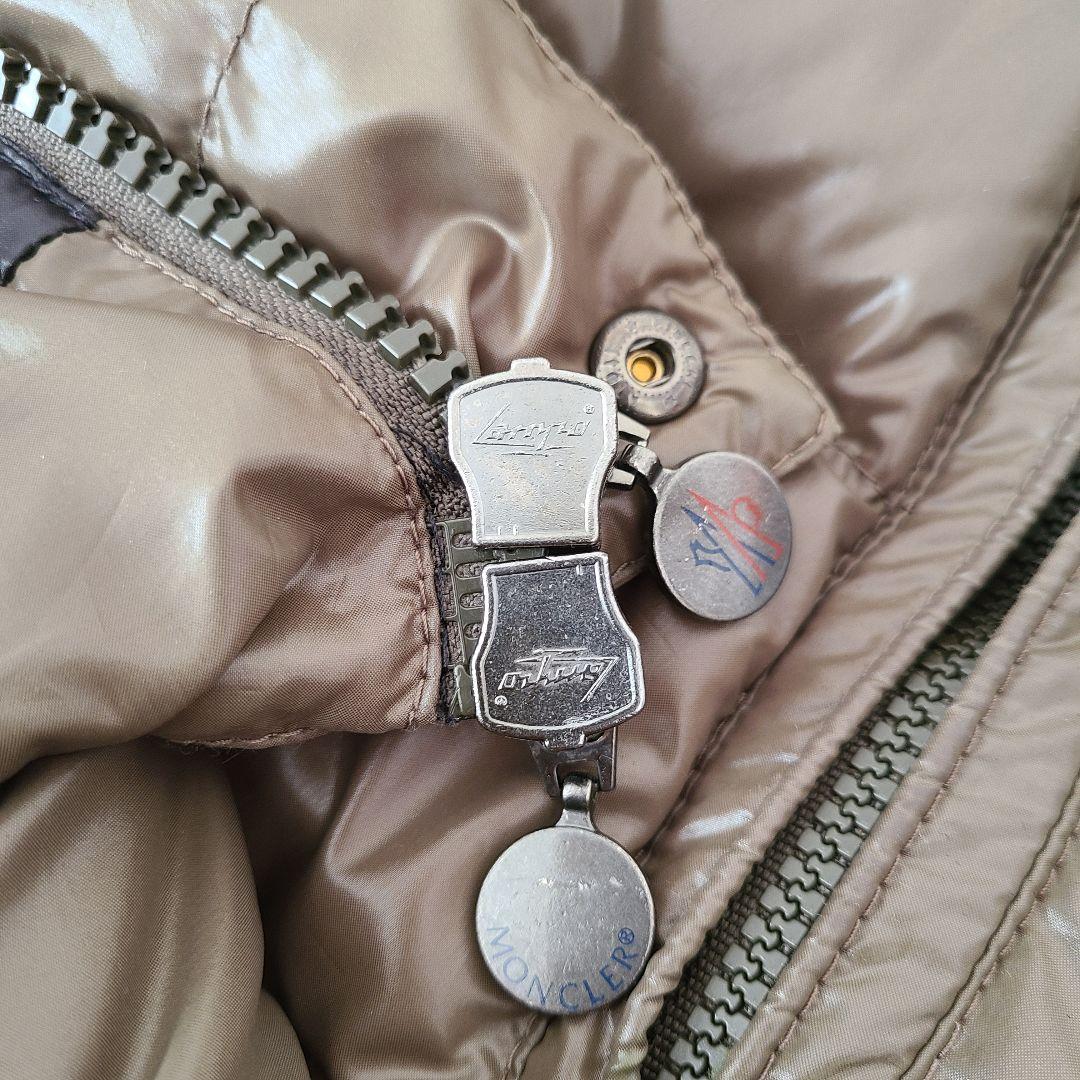正規品　MONCLER オリーブ ダウンベスト　３