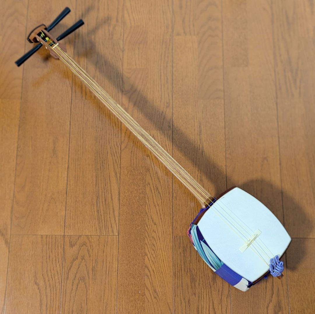 三味線 中棹 花梨 和楽器 弦楽器 ソフトケース付き 高級