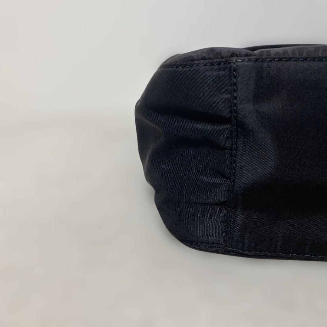 PRADA プラダ ハンドバッグ 黒