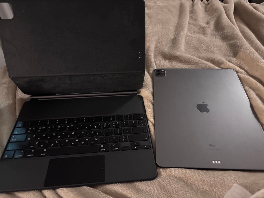 【美品】iPad Pro 12.9(M1)第5世代 1TB+純正キーボード