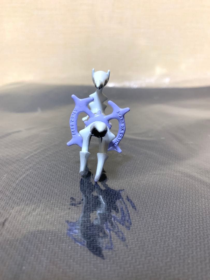 【激レア】モンコレ アルセウス こおり ゴースト ひこう　　TOMY フィギュア