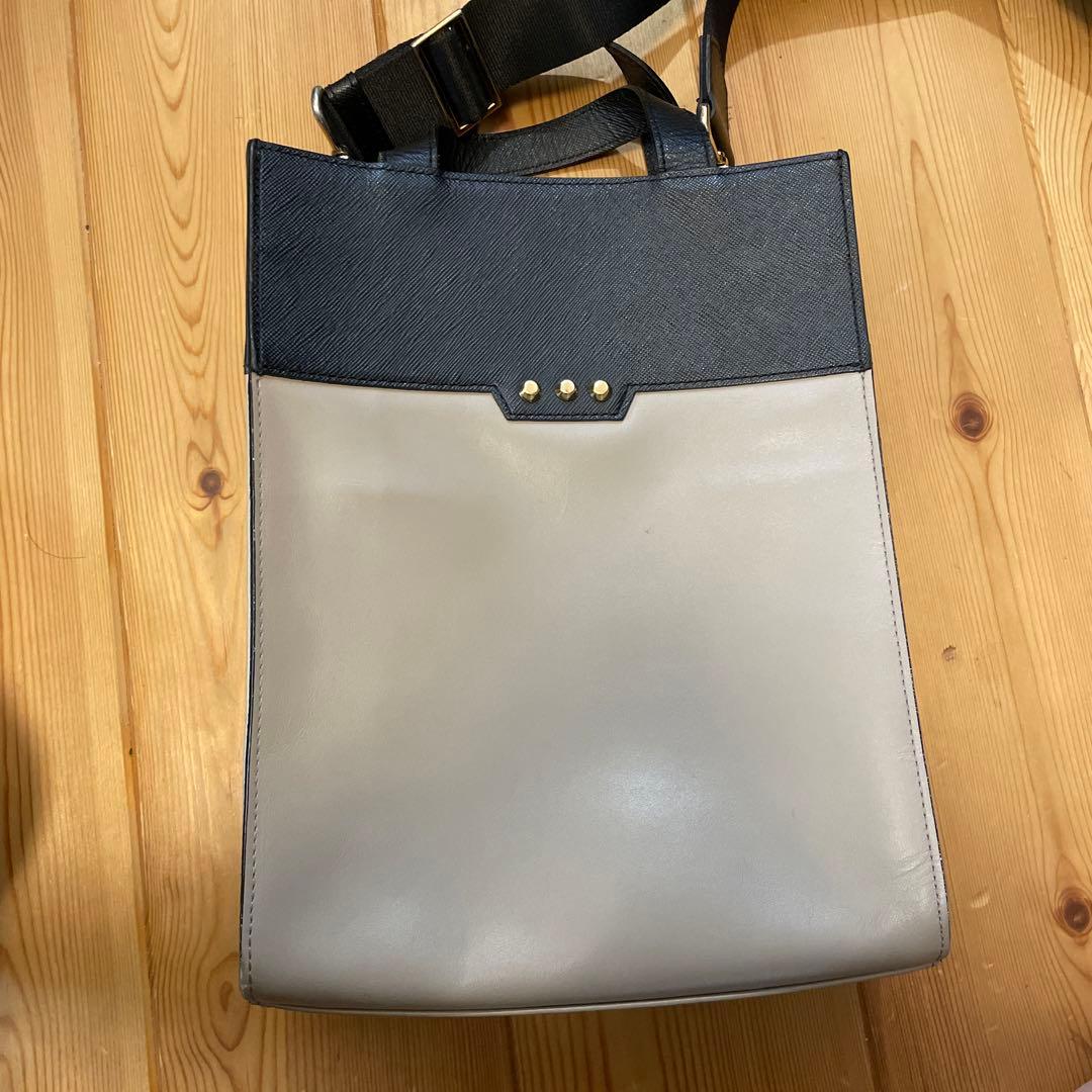 クルニ　ショルダーバッグ