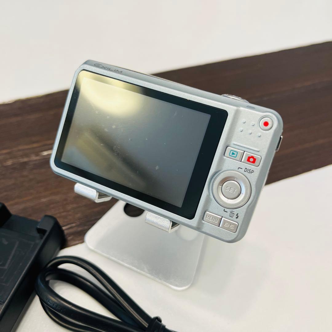 CASIO オールドコンパクトデジタルカメラex-z80 ブルー