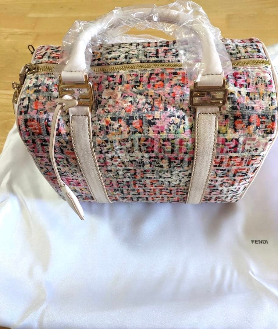 【新品未使用】Fendi ズッキーノ　ピンク　ボストンバッグ　花柄