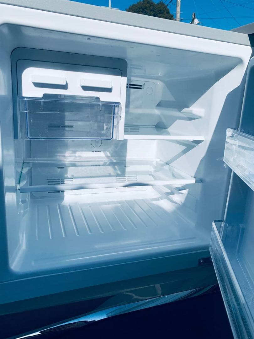 送料設置無料　Panasonic ノンフロン冷凍冷蔵庫　NR-B251T-SS