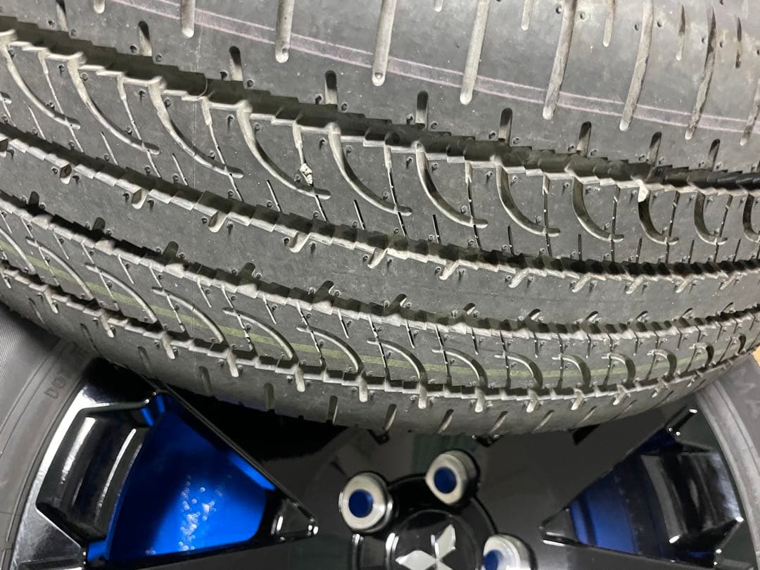 三菱デリカD5 シャモニー タイヤ ホイール 4セット【新車外し】