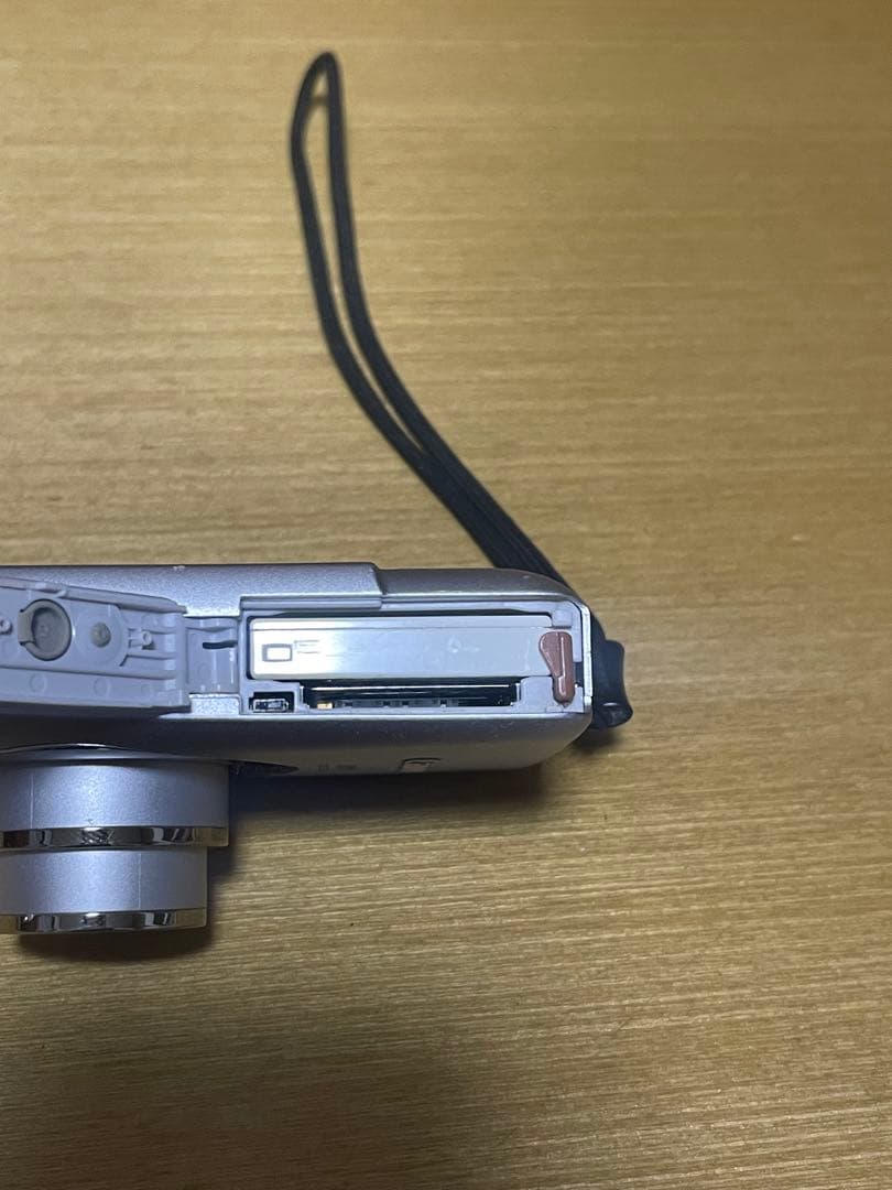 Canon IXY Digital 100 is PC1355 レンズエラー