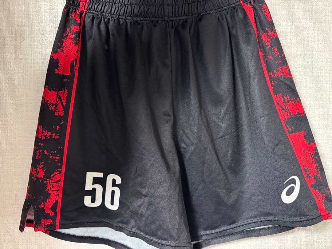 日本大学　旧ユニフォーム　ゲームパンツasics 56番　黒/赤