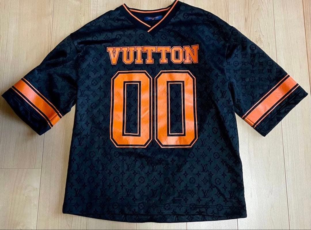 美品 ルイヴィトン　モノグラム フットボールシャツ　23SS