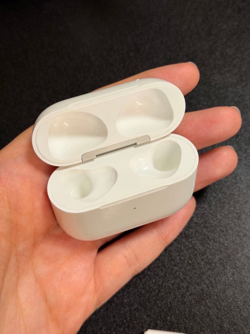 AirPods（第3世代）本体 充電ケース付き