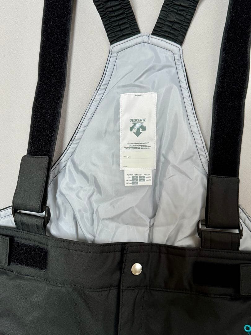 【美品】デサント Move Sport スキーウェア 150㎝ アジャスター付