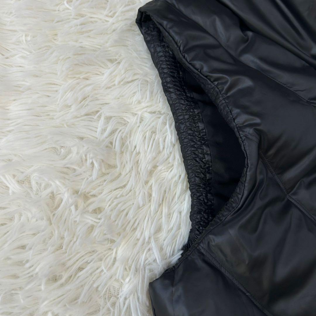 【極美品/M】エンポリオアルマーニ ダウンベスト フェザー フード付き 黒