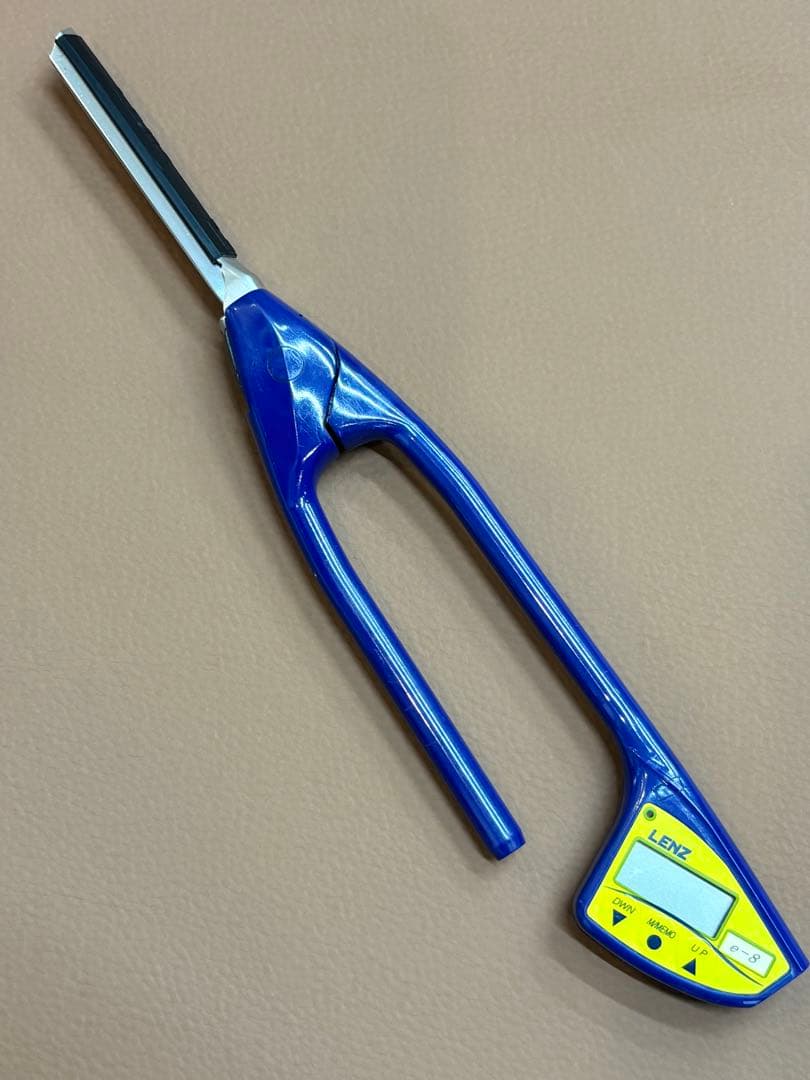 未使用に近い　LENZ e-8レンツアイロン5角8㎜　ロッド最新モデル