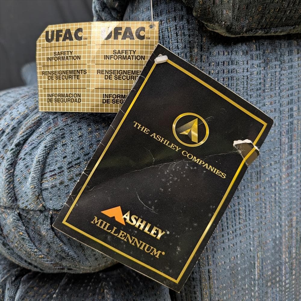 展示品　アシュレイ　リクライニングチェア　1人掛けソファ　1P　パーソナルチェア