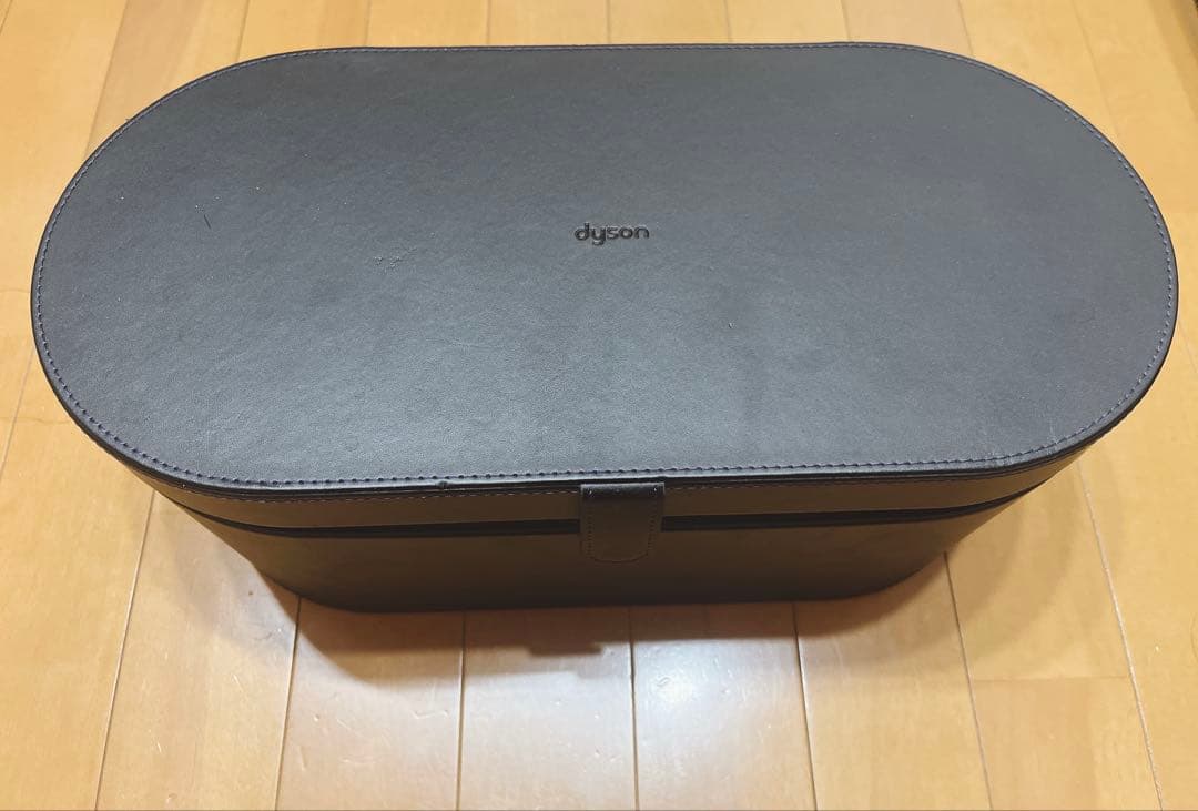 美品　特別ブラシ付　Dyson Airwrap ブラック/パープル