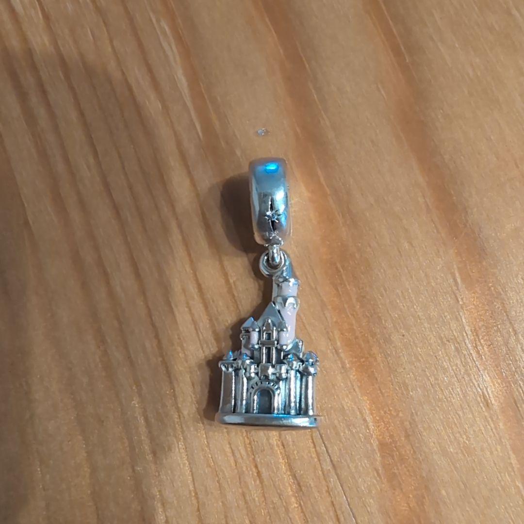 【希少】Pandora チャーム　Disney Parks オーロラ城