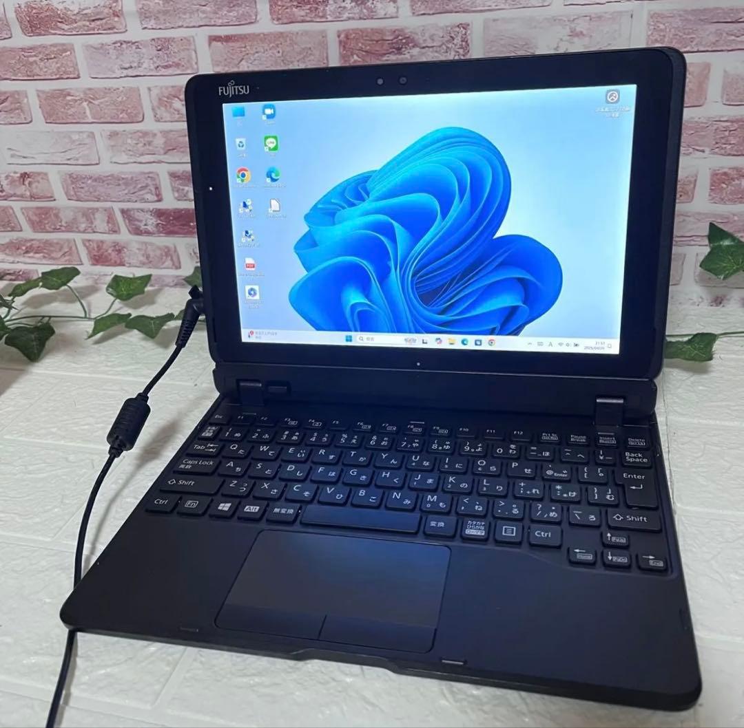 ★タブレット中古富士通SSD128GB★Q509/VE カメラ ノートPC008