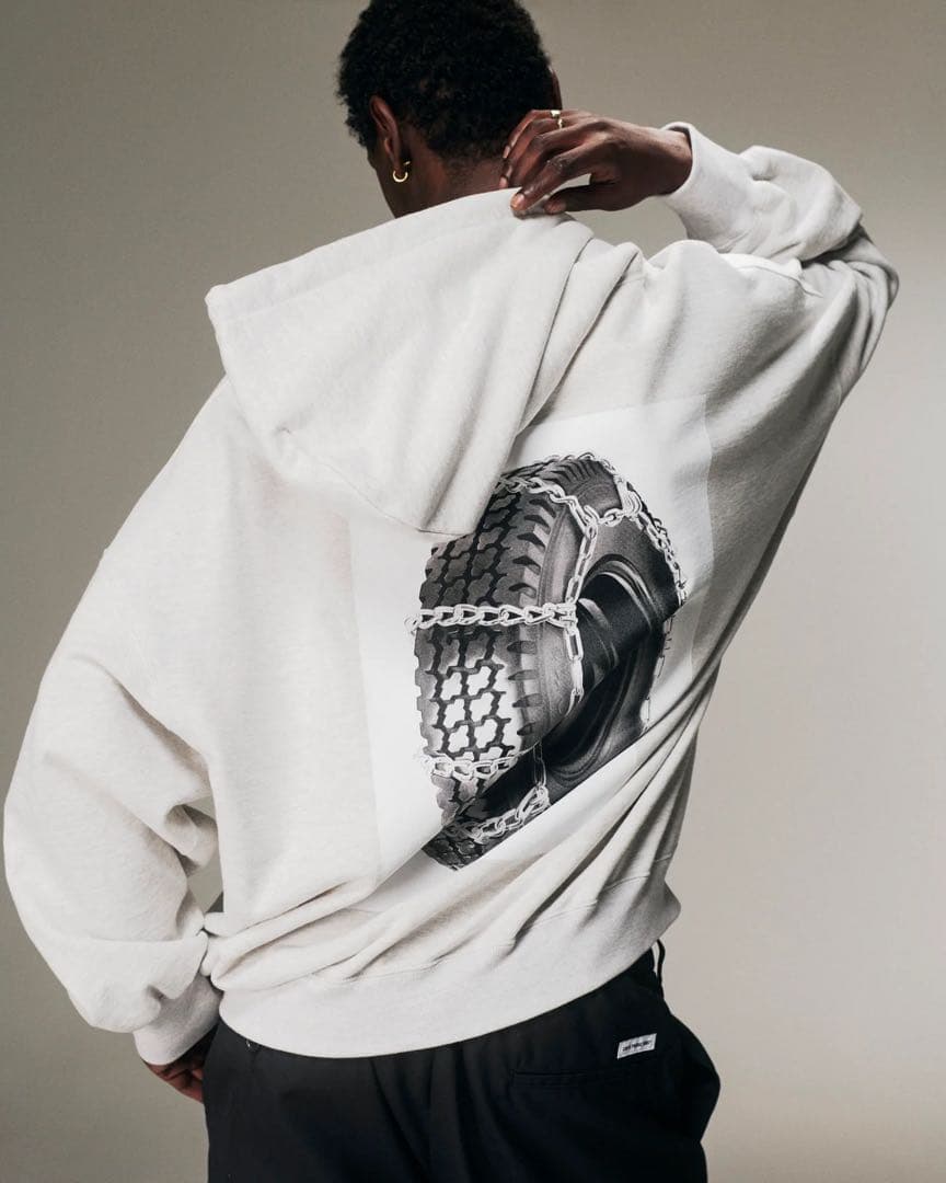 クーティー ONE STROKE EARRING SMALL ピアス