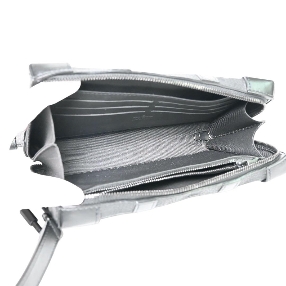 【新品同様】ルイヴィトン ブラック ショルダーバッグ ソフトトランク ウォレット