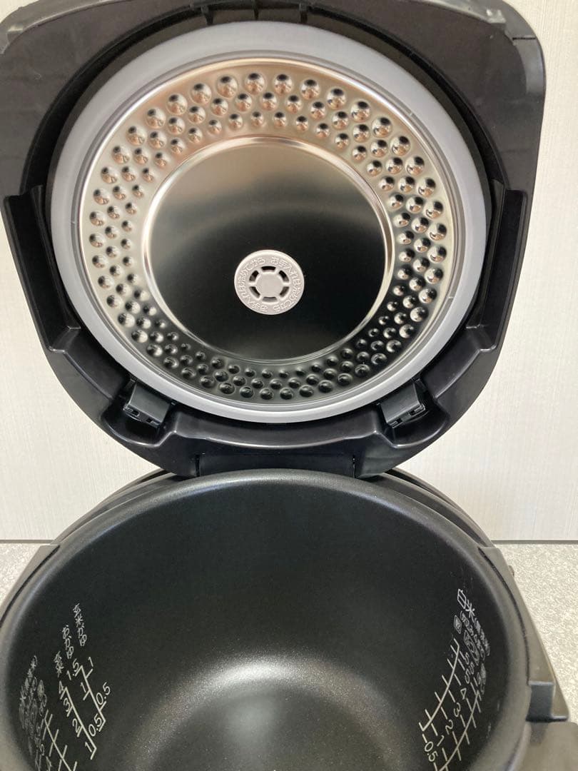Z*n様 HITACHI IH炊飯器 RZ-BS10M 1.0L