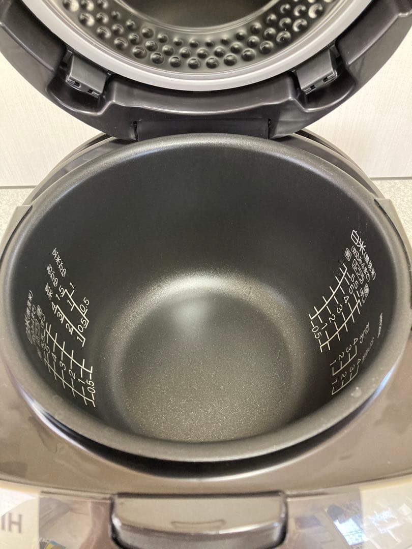 Z*n様 HITACHI IH炊飯器 RZ-BS10M 1.0L