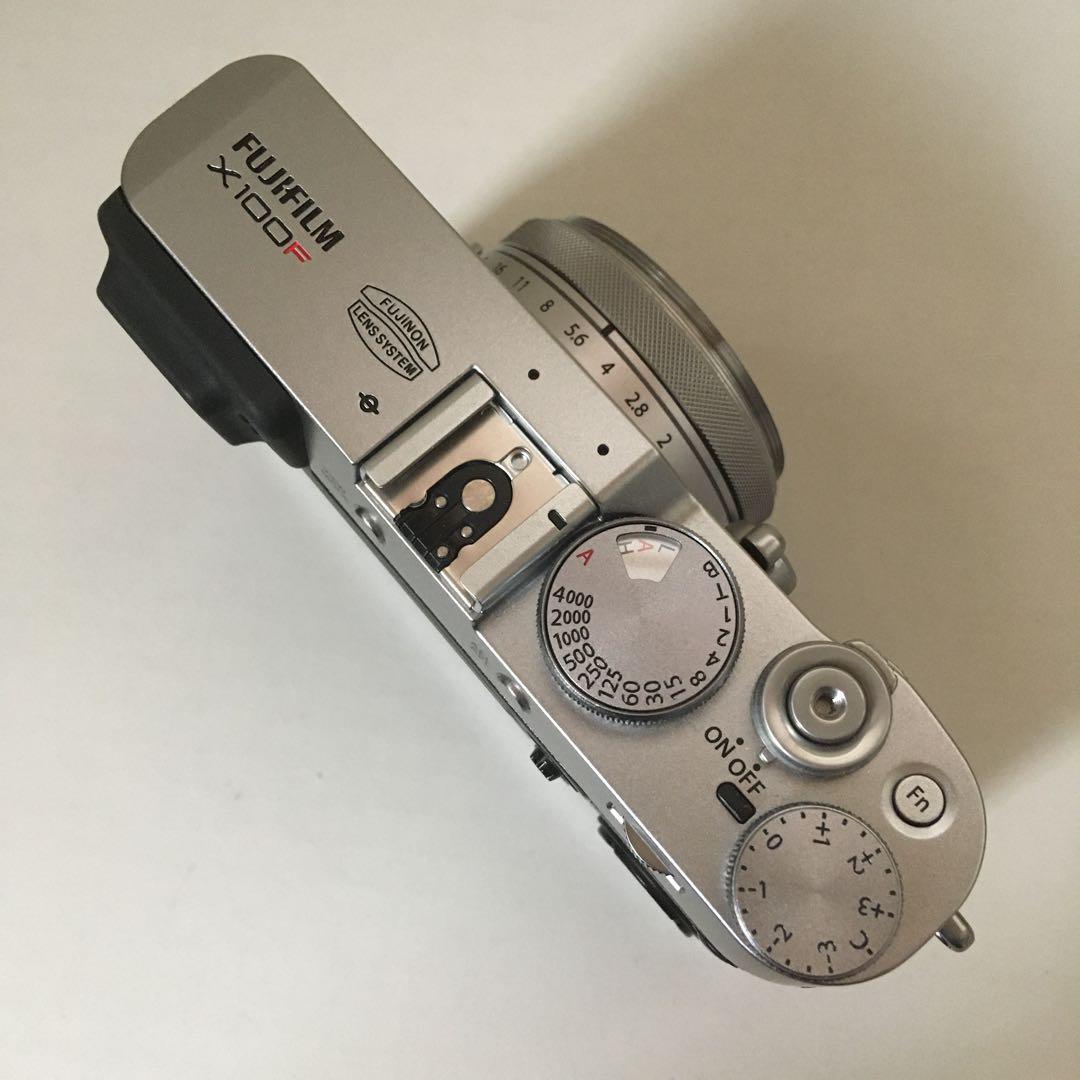 Fujifilm X100F ミラーレスカメラ