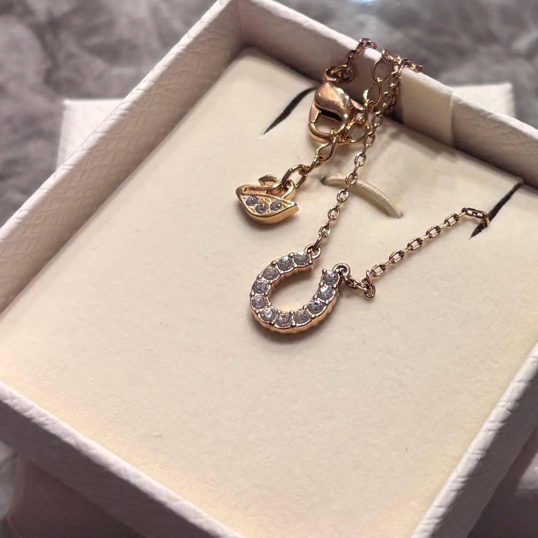 SWAROVSKI ホースシュー ネックレス