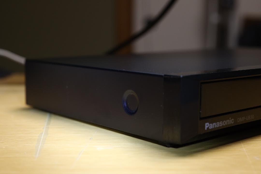 プレーヤー Panasonic DMP-UB30