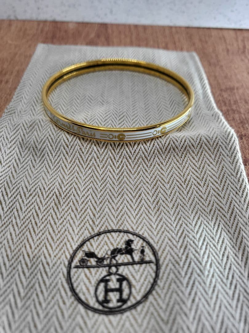 m*i様 エルメス ゴールドバングル
