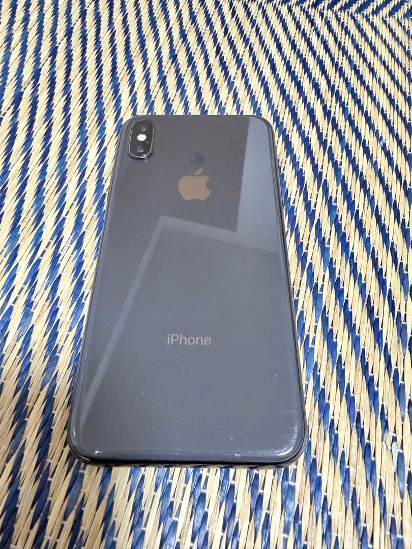 iPhone X スペースグレイ　256GB SIMフリー バッテリー82%