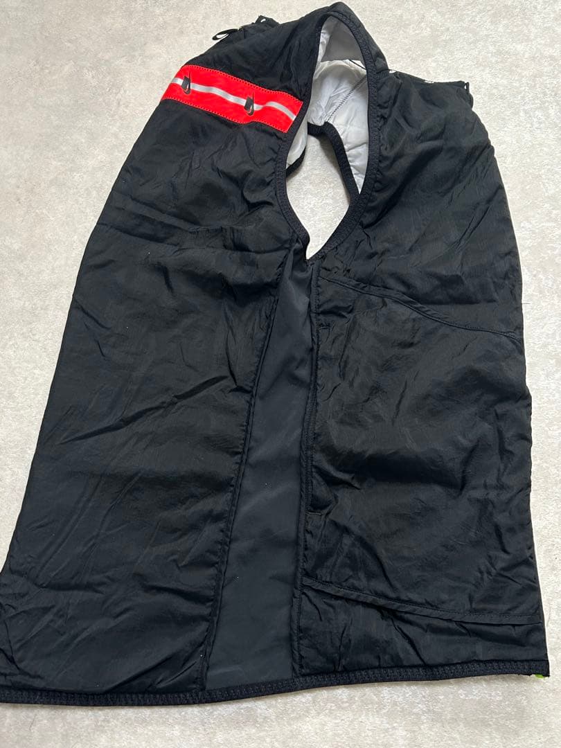 美品 NIKE ウィンドブレーカー ベスト ワイルドラン エアロイヤー 黒　S