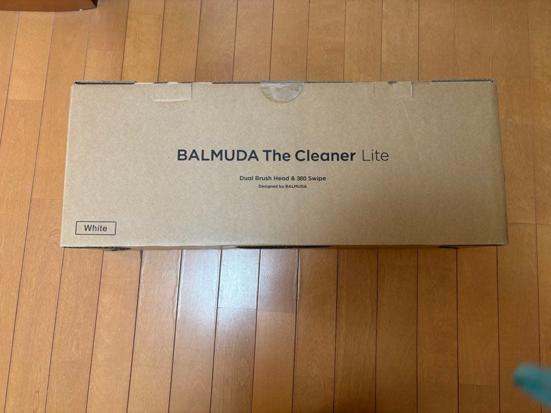 【新品未開封】バルミューダ　 C02A-WH White 掃除機