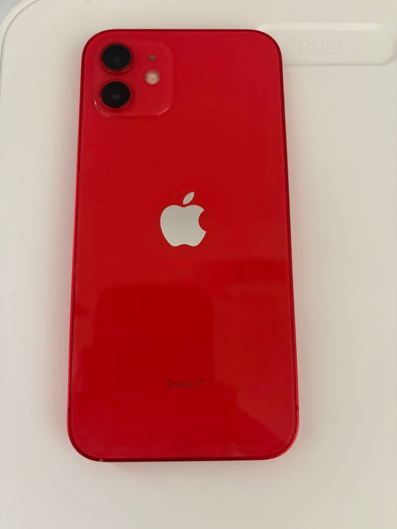 Apple iPhone 12 赤