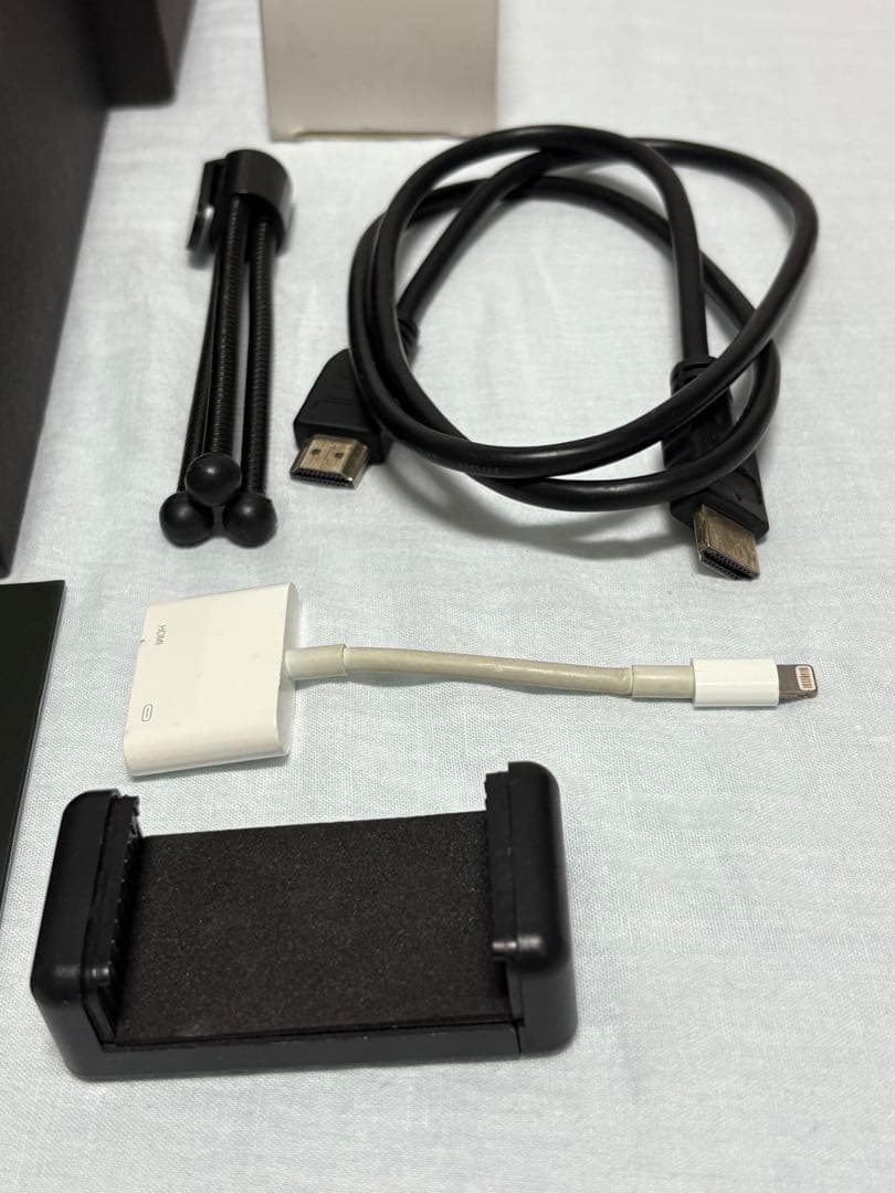 Smart mini projector PTVdisplayミニプロジェクター