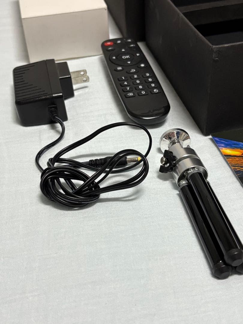 Smart mini projector PTVdisplayミニプロジェクター