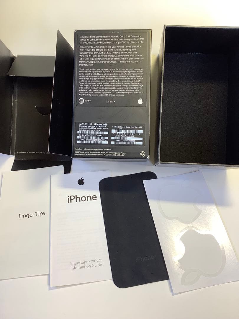 Apple iPhone 2G（A1203）4GB 箱入り完動品