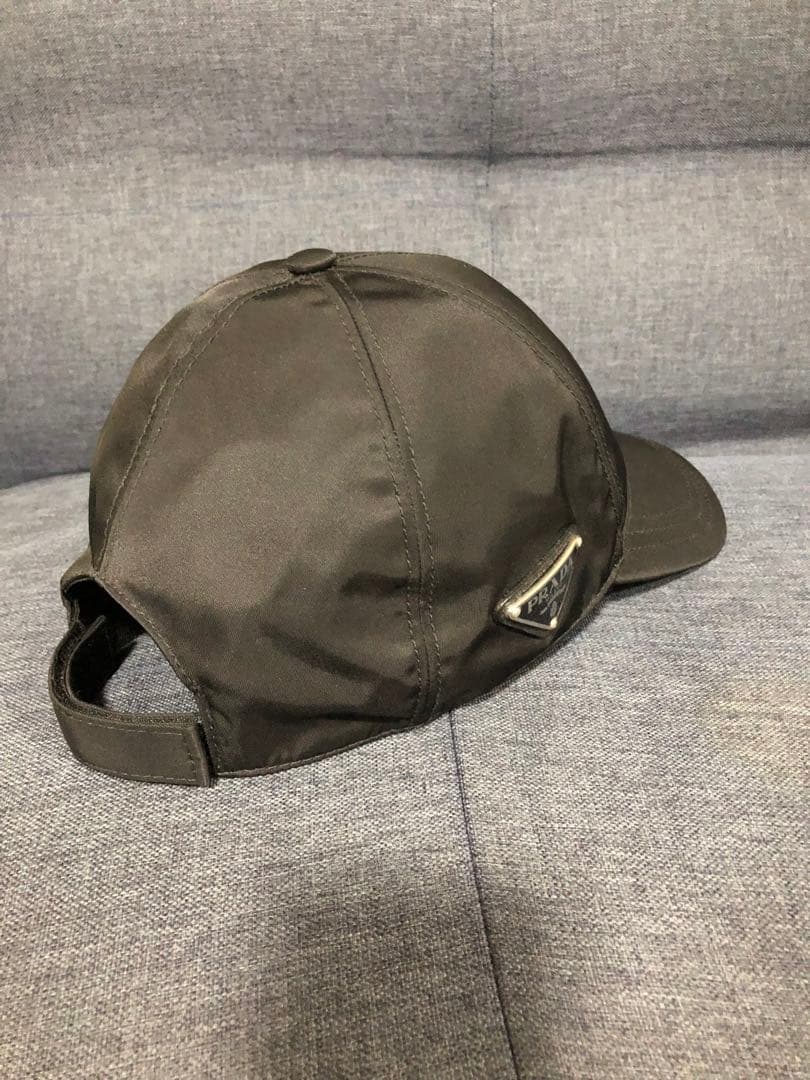 PRADA RE-NYLON ベースボールキャップ NFCタグプレートサイズL