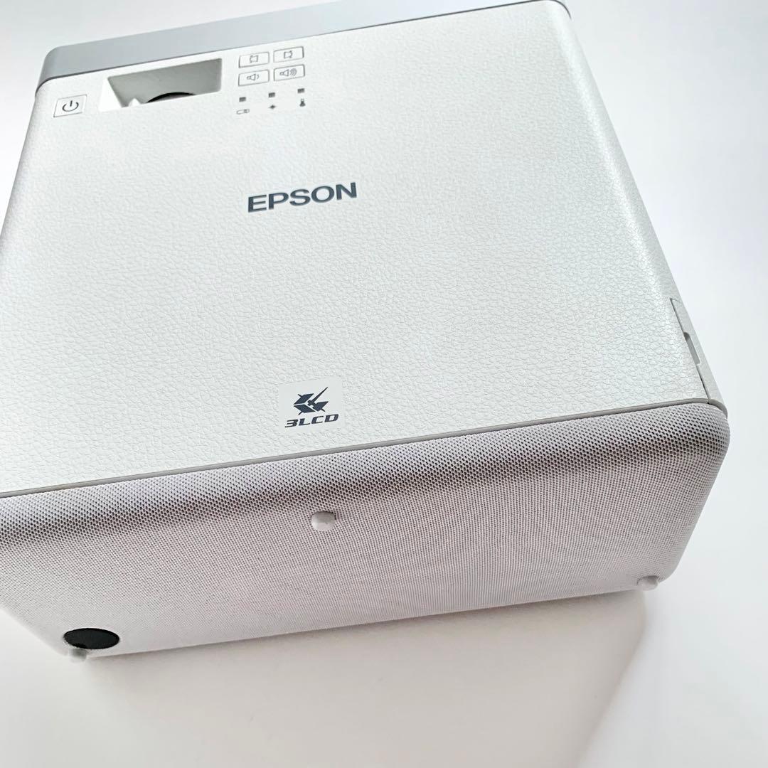 【超美品】EPSON　EF-100W ホームプロジェクターセット