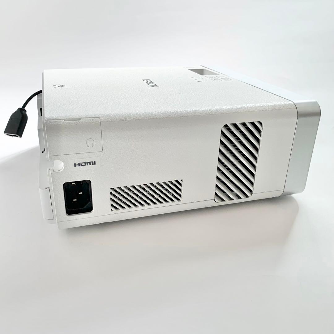 【超美品】EPSON　EF-100W ホームプロジェクターセット