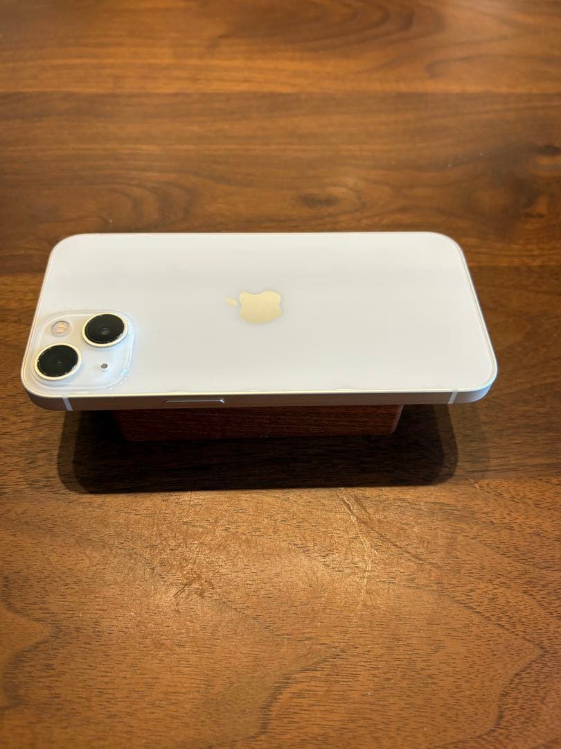 Apple iPhone 13 ホワイト 本体　バッテリー100%