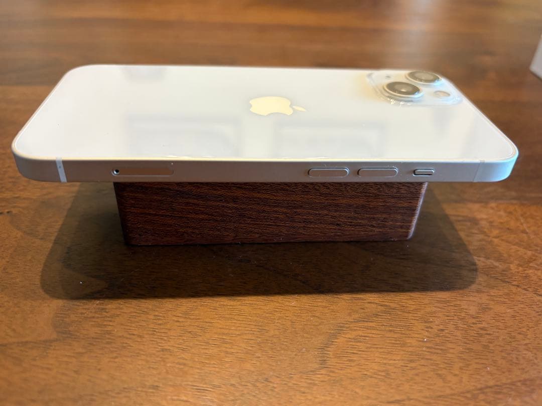 Apple iPhone 13 ホワイト 本体　バッテリー100%