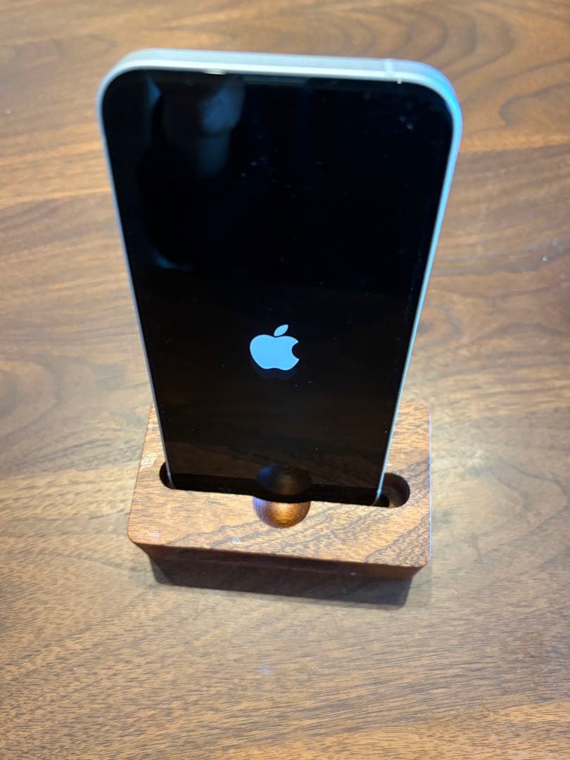 Apple iPhone 13 ホワイト 本体　バッテリー100%