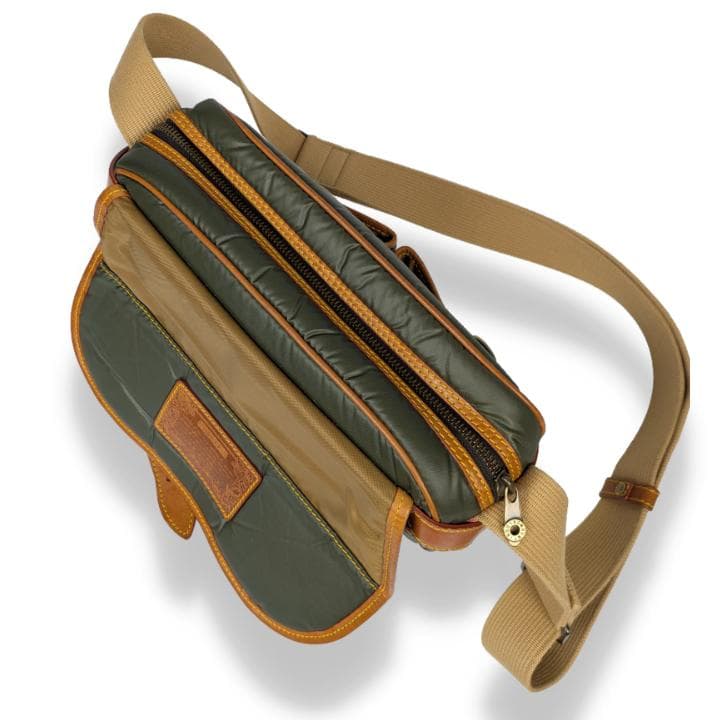 ハンティング ワールド バチューサーパス キャリーオール S ショルダーバッグ